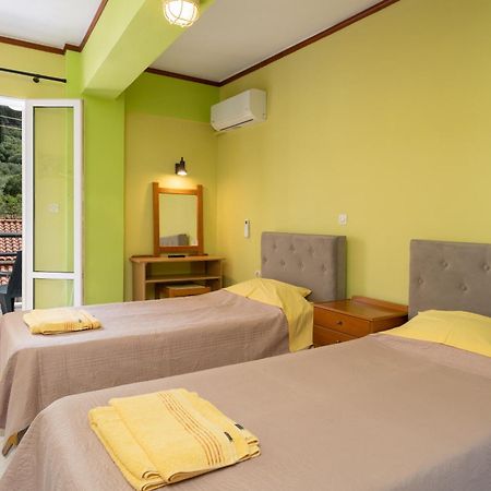 Remezzo Apartments Sami  Bagian luar foto