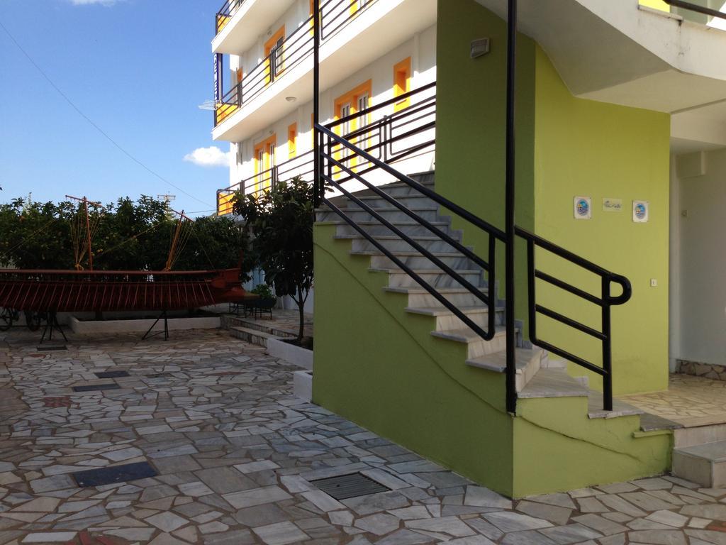 Remezzo Apartments Sami  Ruang foto
