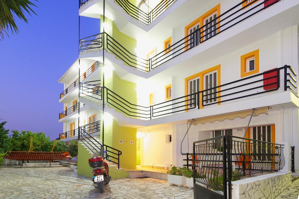 Remezzo Apartments Sami  Ruang foto