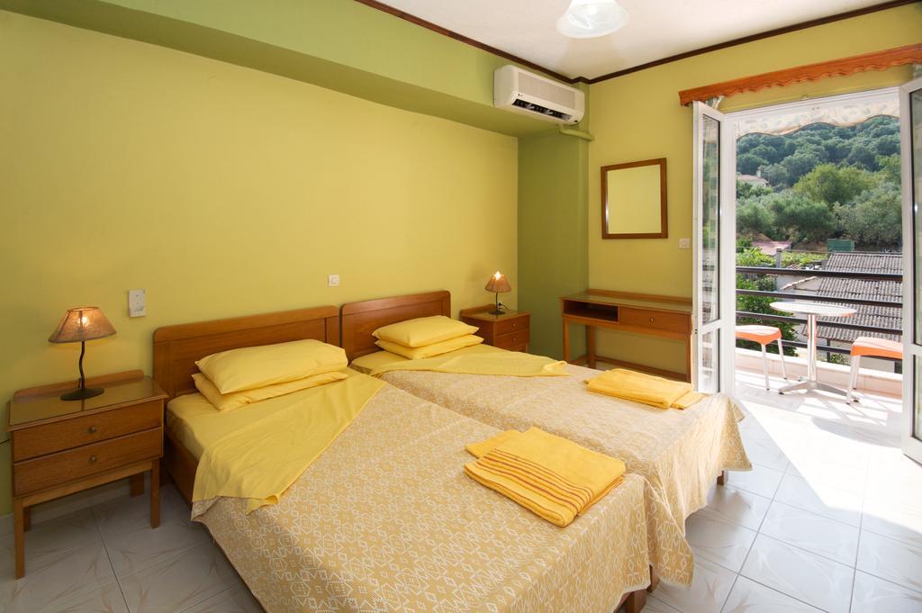 Remezzo Apartments Sami  Ruang foto